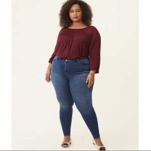 Meri Skye
Bristol Medium Wash Skinny Jean size‎ 28W